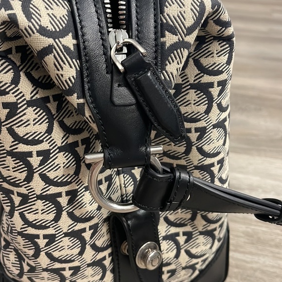 Salvatore Ferragamo Gancini quilted duffle carry on large bag shoulder bag - Picture 11 of 14